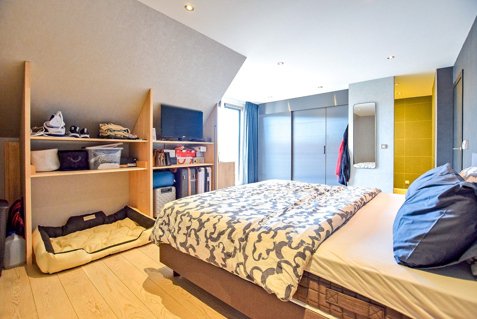 Penthouse met 3 slaapkamers op wandelafstand van de markt. foto 12