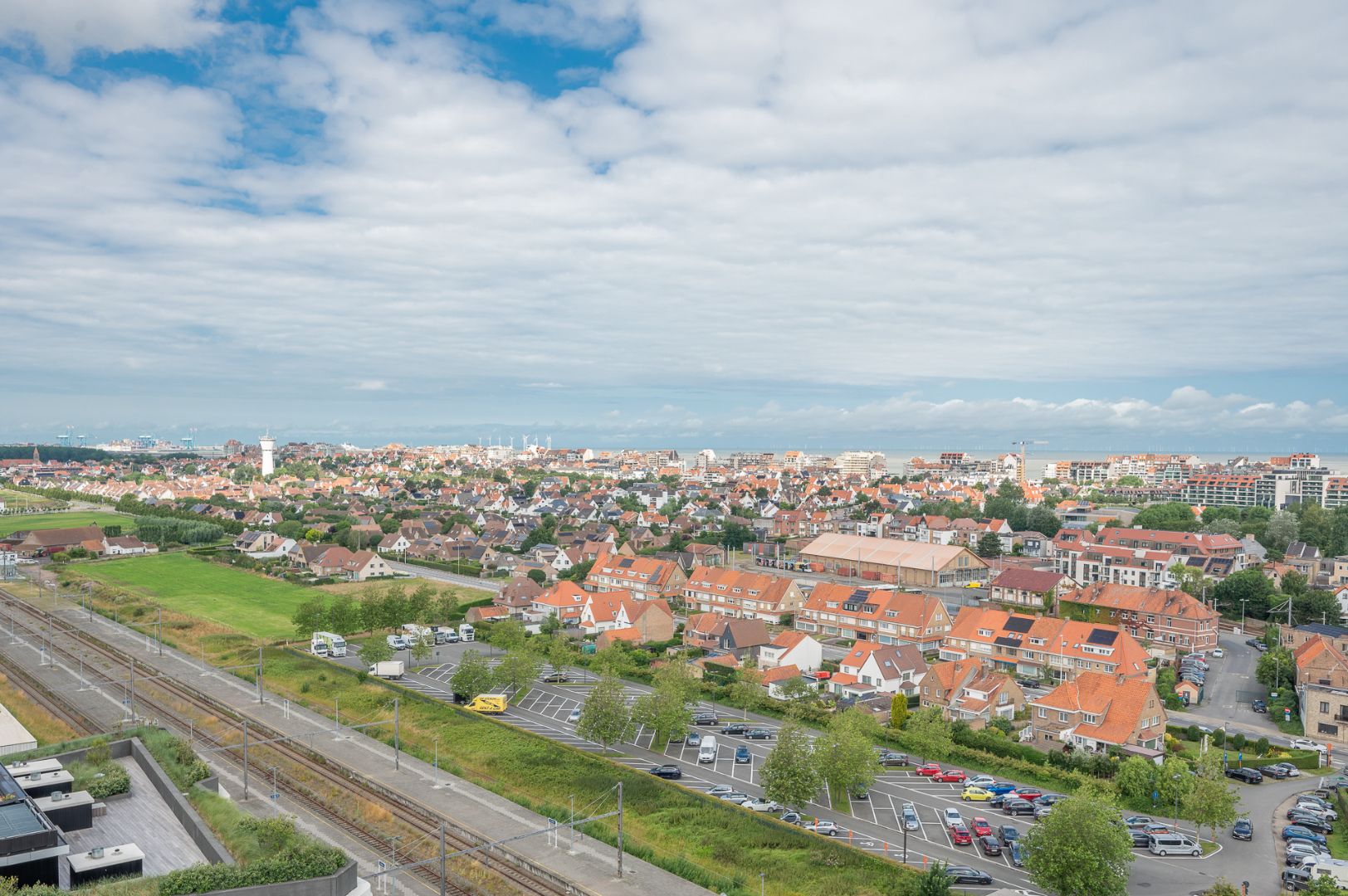 Majestueus hoekappartement met een panoramisch uitzicht in de felbegeerde residentie The Tower foto 23