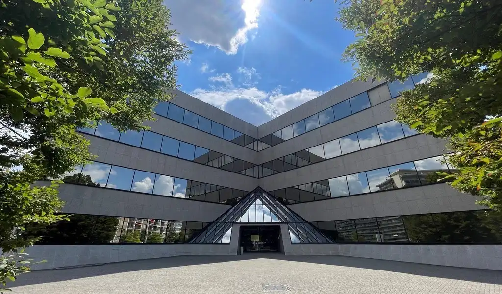 Instapklare kantoren te huur nabij E19 in Wilrijk foto 14