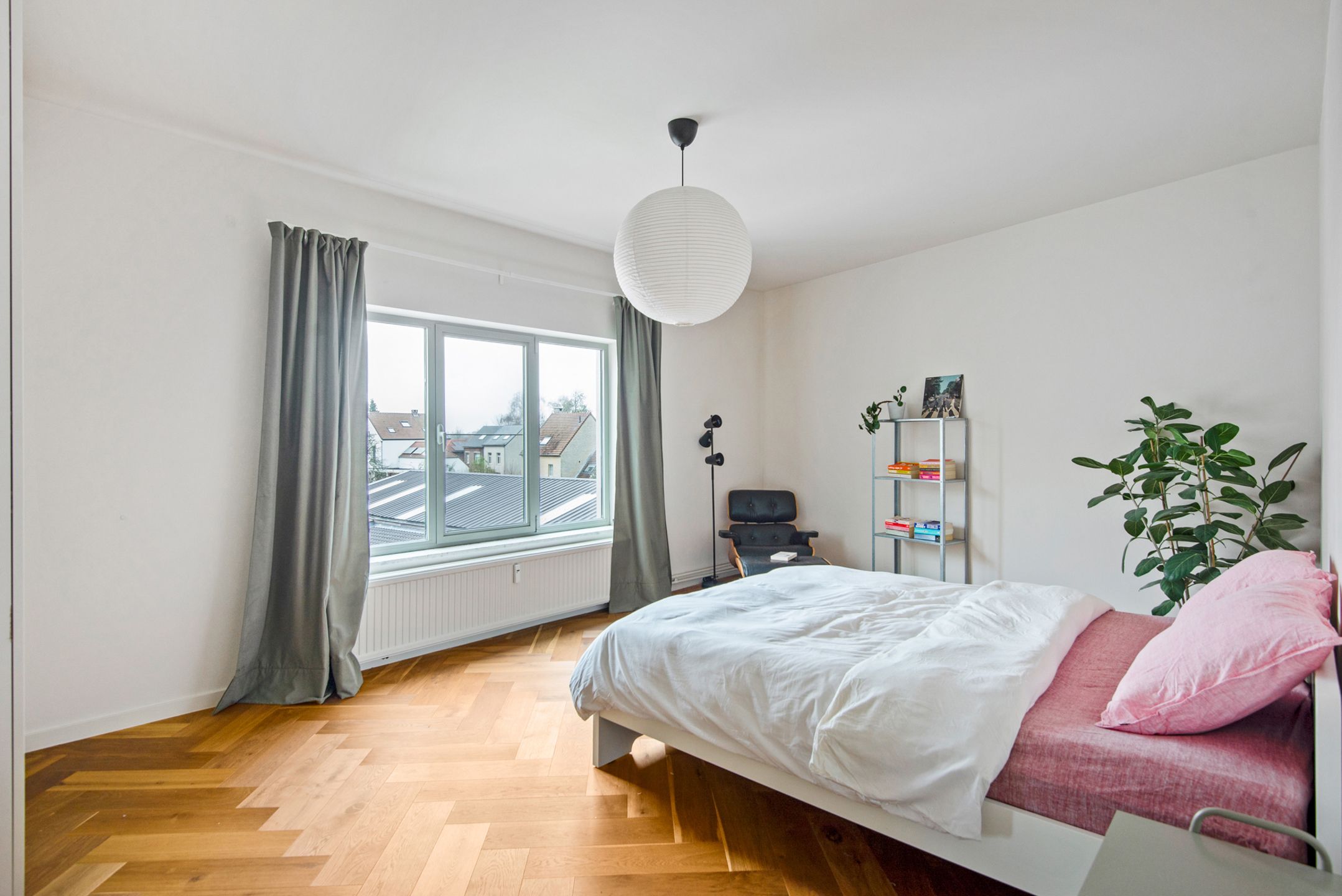 Prachtig gerenoveerd appartement - overdekt terras en garage foto 15