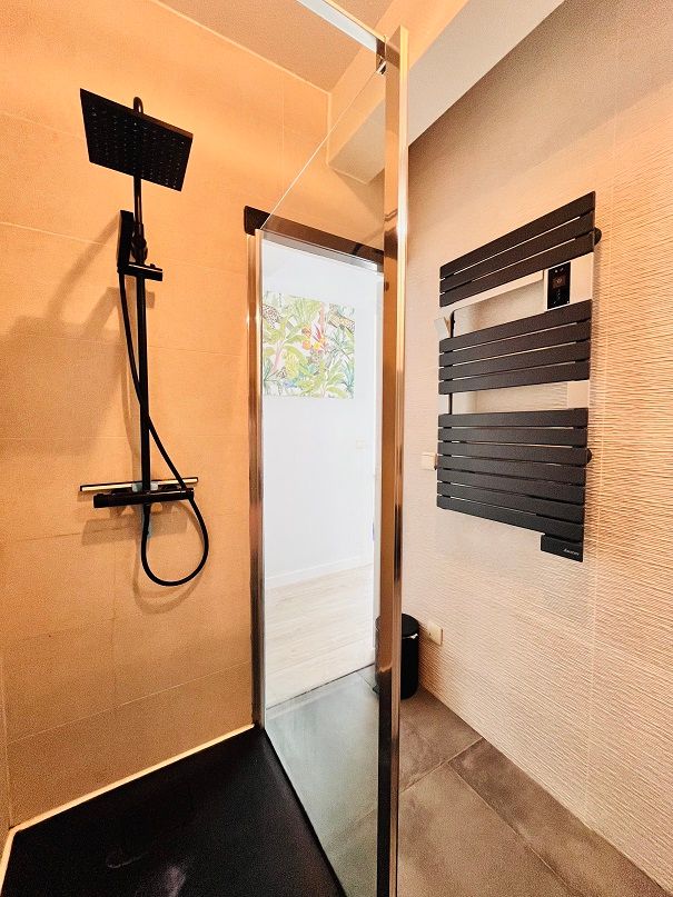 Exclusieve zonnige penthouse met 2 kamers en 55m² terras foto 18