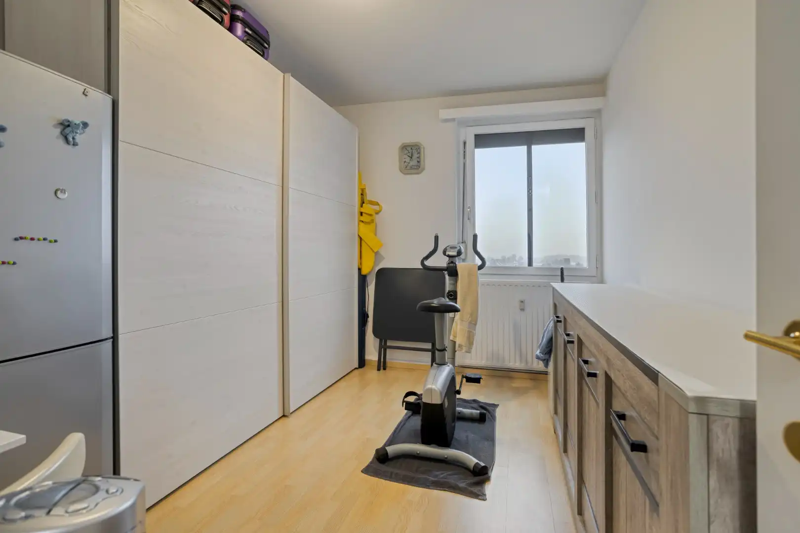 Zeer mooi gerenoveerd appartement met 2 slaapkamers en garage! foto 13