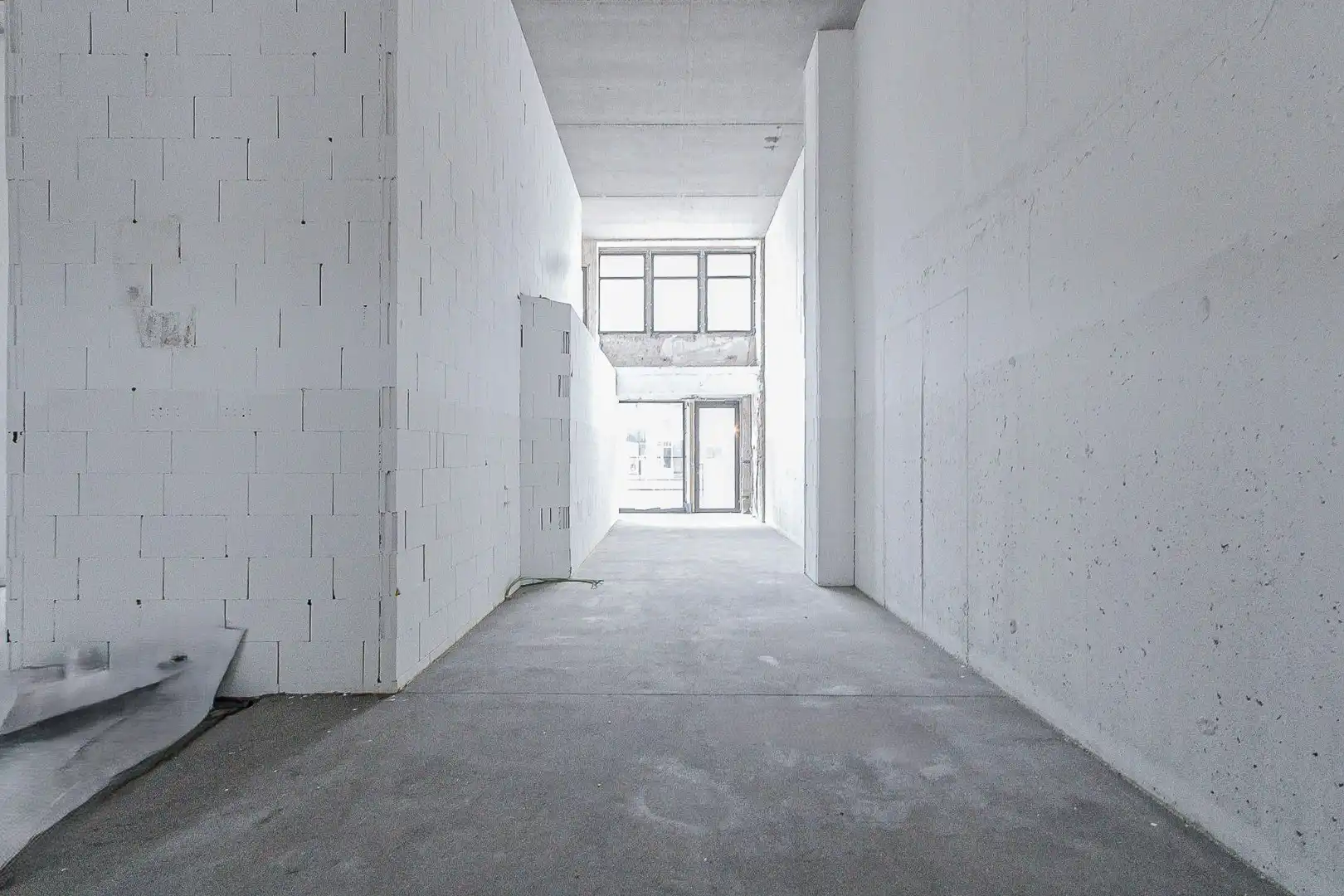 Prachtige winkel Lippenslaan 217 te huur (minimum 50% verplichting horeca of voeding) foto 4