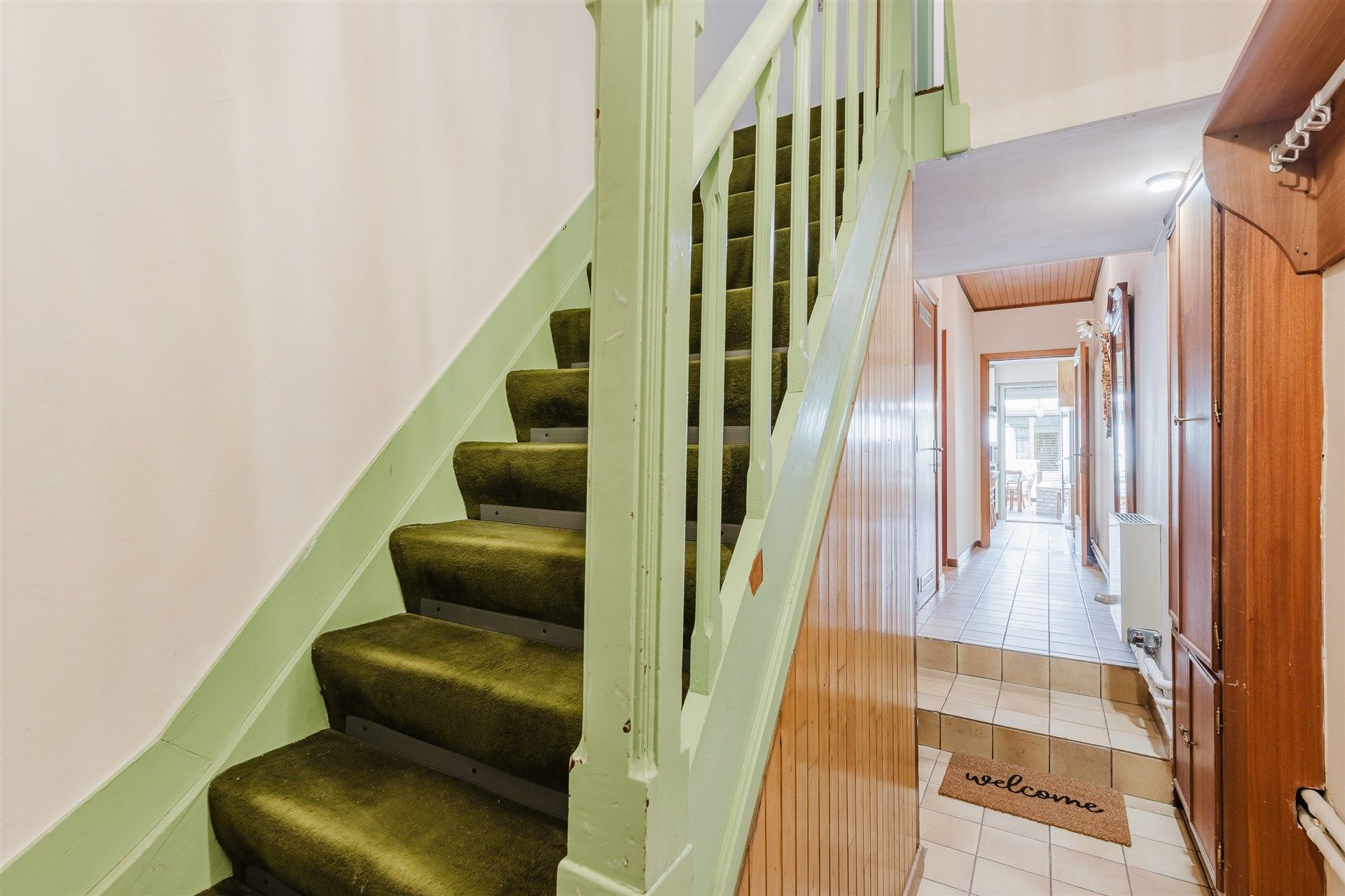 Ruime woning met 5(!) slaapkamers, dakterras en tuin foto 17