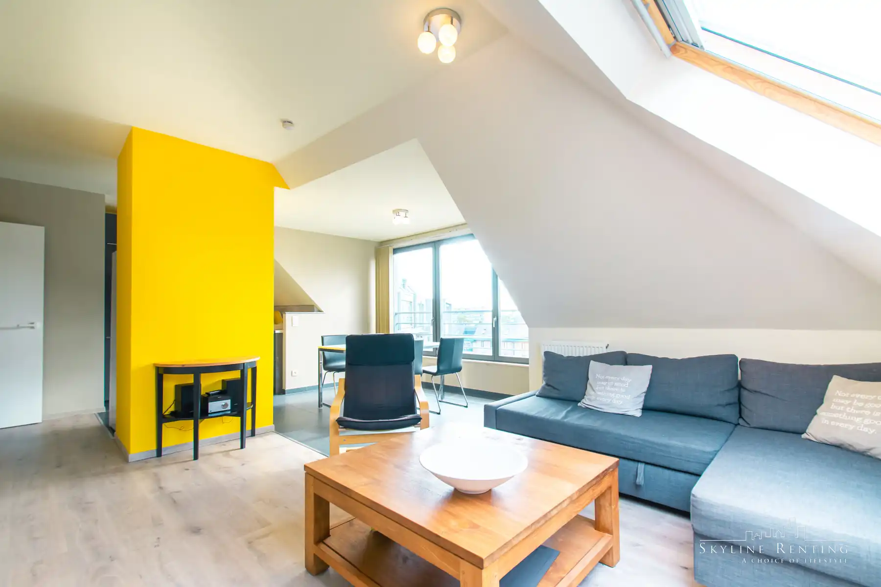 LICHTRIJK - Prachtig gemeubeld 1slpk appartement (NAVO) foto 2