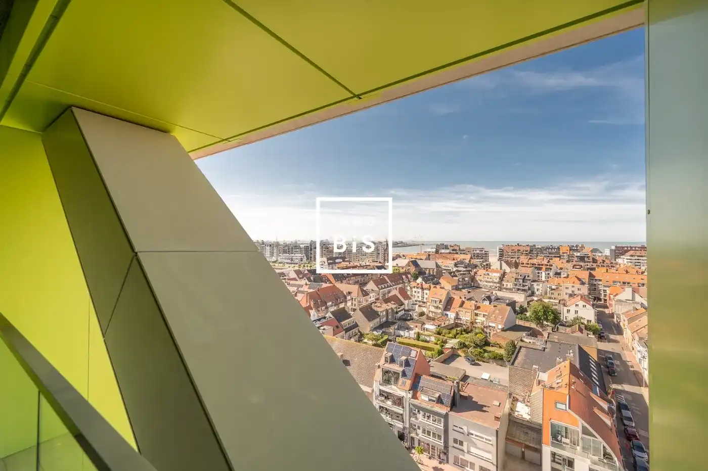 Luxueus afgewerkt appartement 141 m² met ruim terras, aangelegde tuin en adembenemende zichten.  foto 8