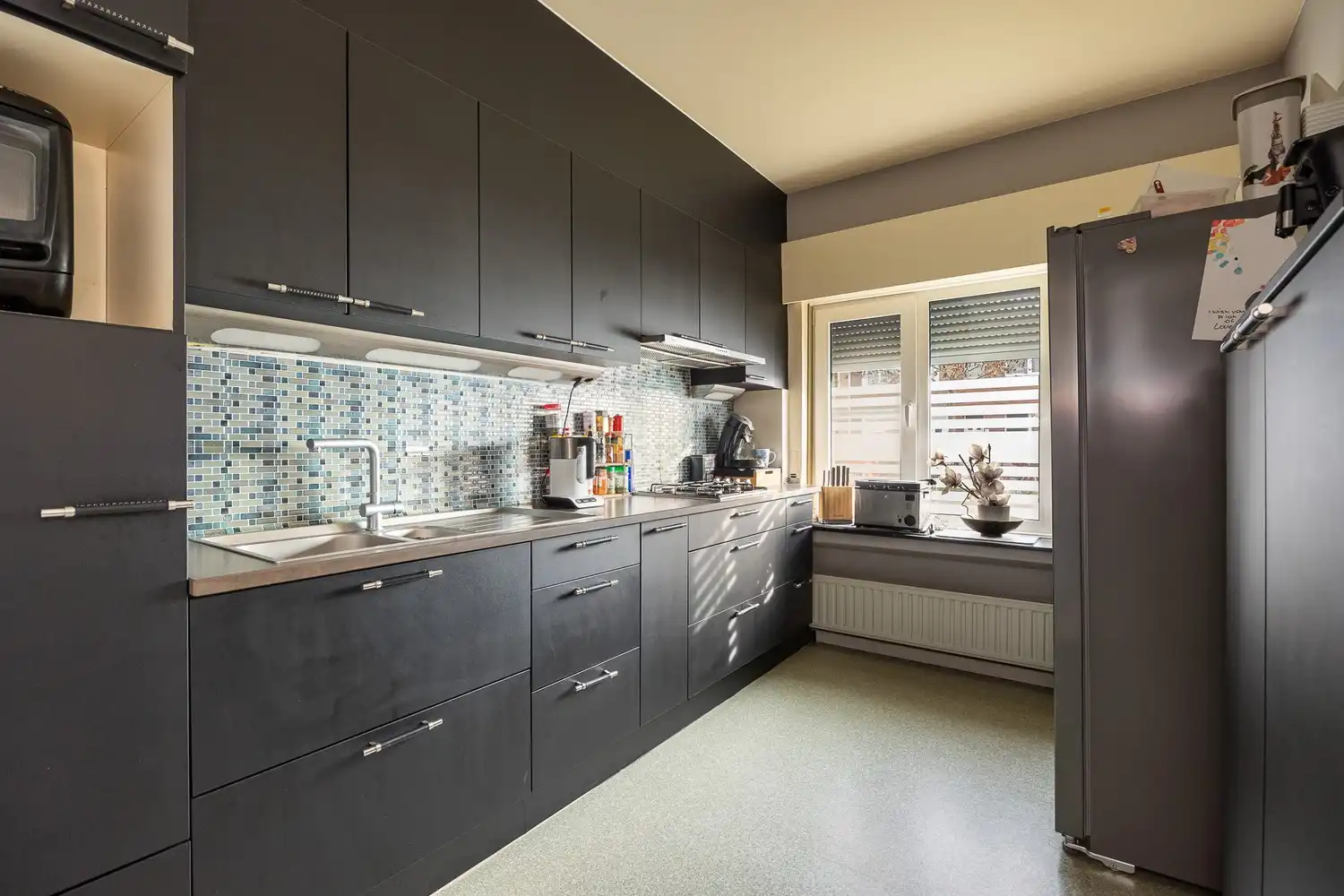 Woning met 3 slaapkamers centraal gelegen te Wilrijk foto 2