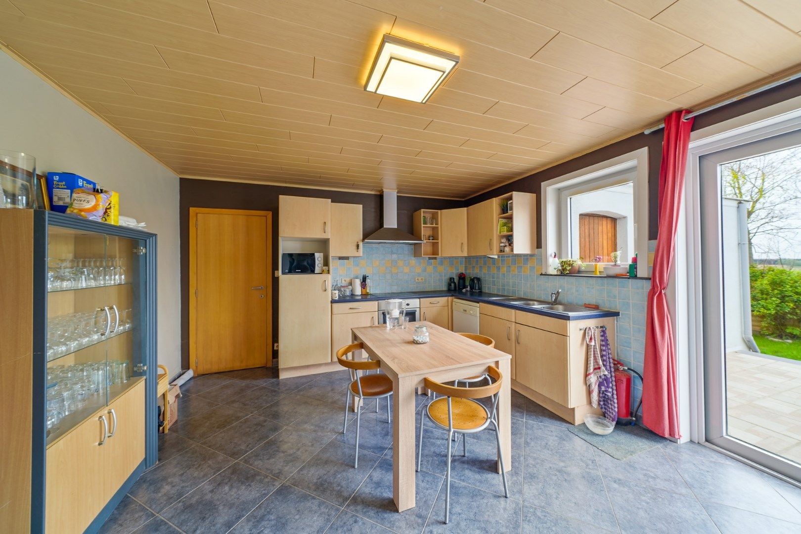 Unieke ruime woning langs het kanaal Plassendale - Nieuwpoort foto 9