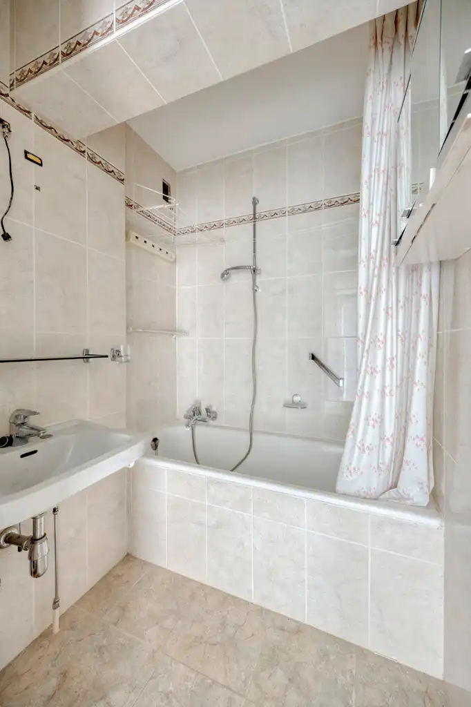 Op te frissen 1-slaapkamerappartement foto 10