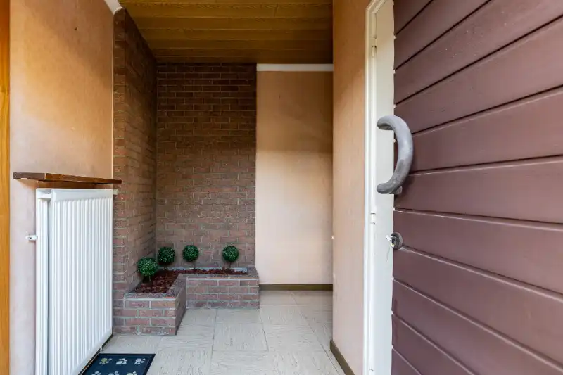 Open bebouwing op mooi perceel in rustige wijk. foto 4