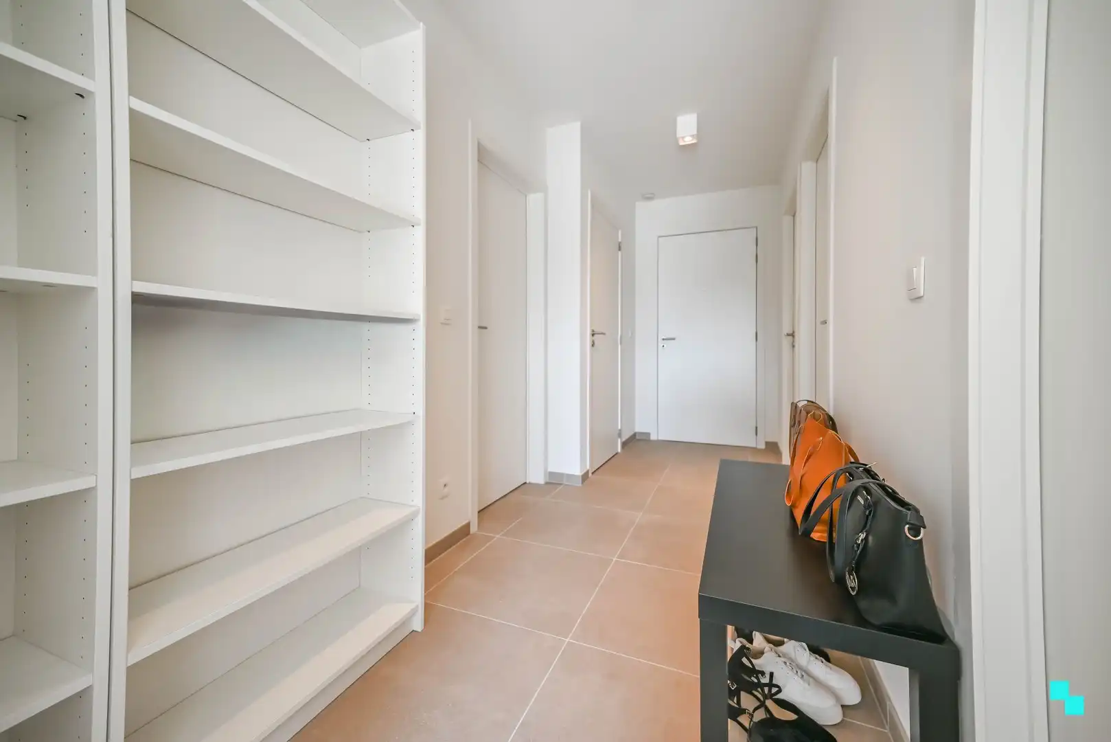 Gezellig en rustig gelegen appartement nabij centrum Emelgem foto 9