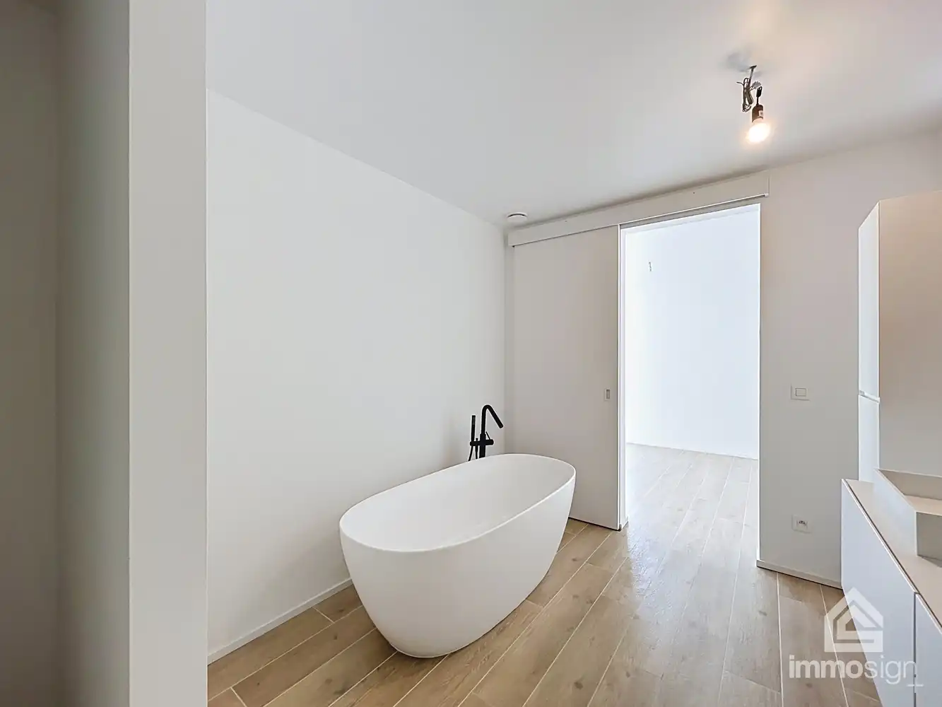 Ruim en lichtrijk penthouse met drie slaapkamers en royaal terras in het hart van Bocholt! foto 27