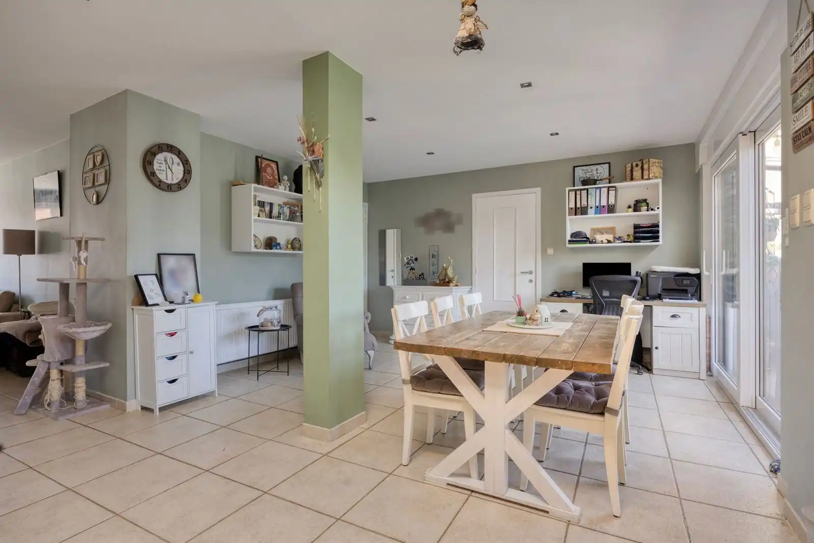 Woning te koop met 3 slaapkamers foto 6
