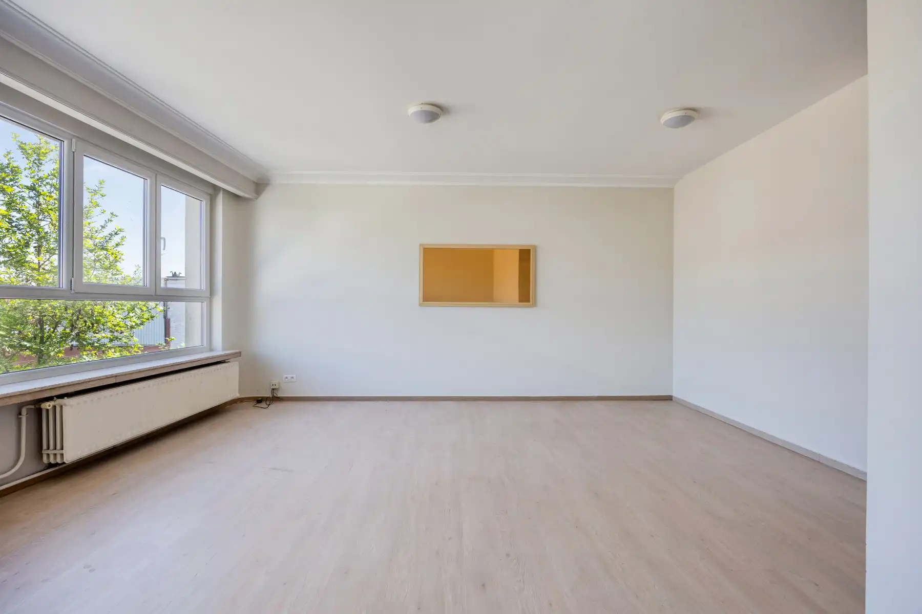 Ruim appartement met 2 slaapkamers, 2 badkamers en terras. foto 4