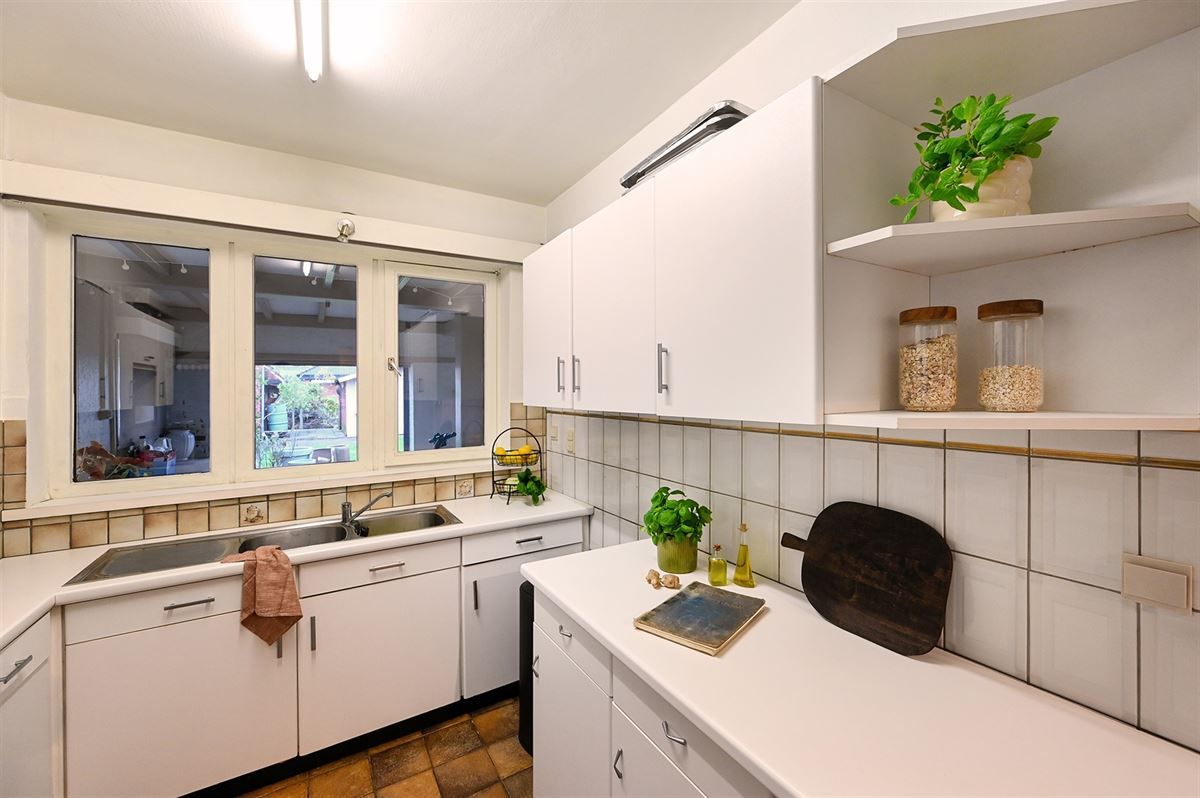 Mooi en perfect onderhouden halfopen woning te Stabroek foto 12