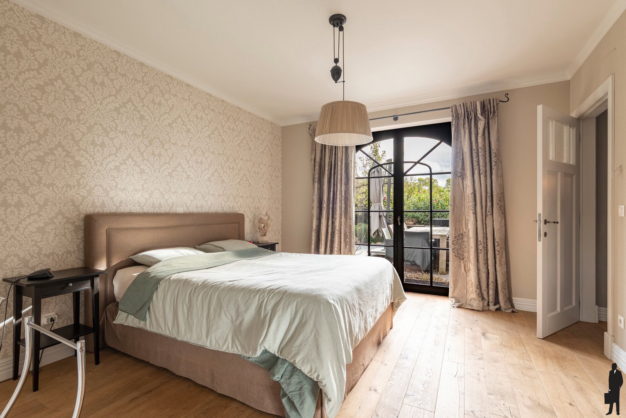 Luxevilla met zwembad, poolhouse, werkhuis en bos in Geel foto 9