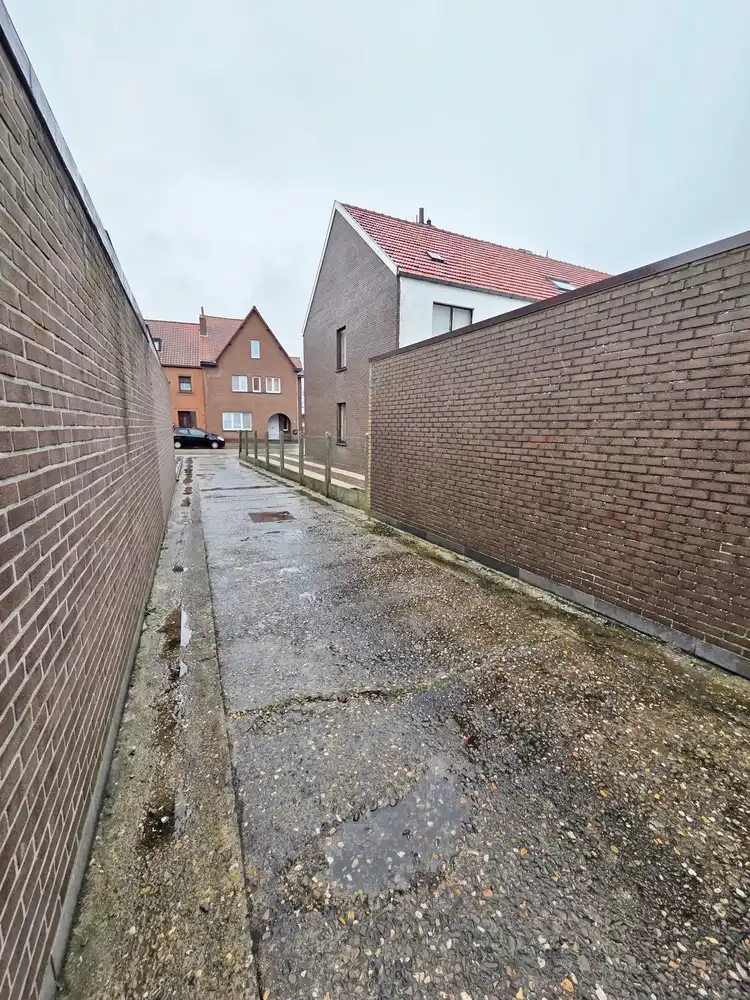 Garagebox in woonwijk foto 6