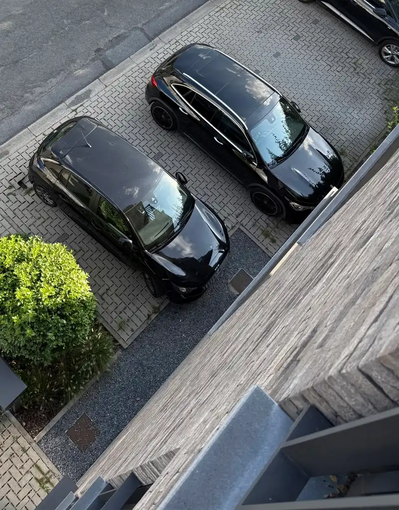 Tweeslaapkamerappartement op toplocatie met parkeerplaatsen foto 17