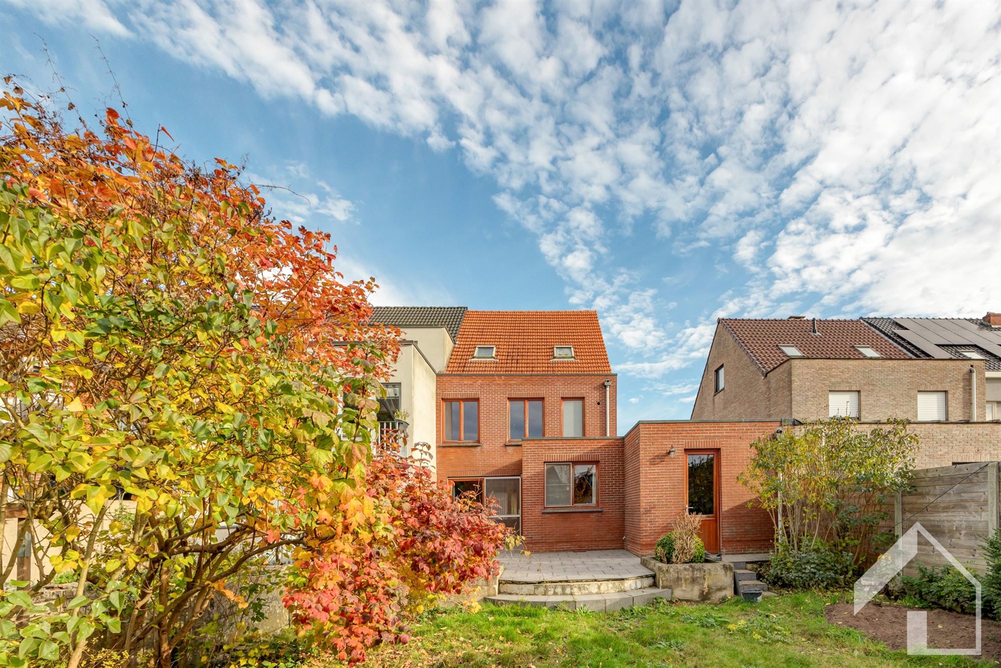 Deels te renoveren woning foto 19