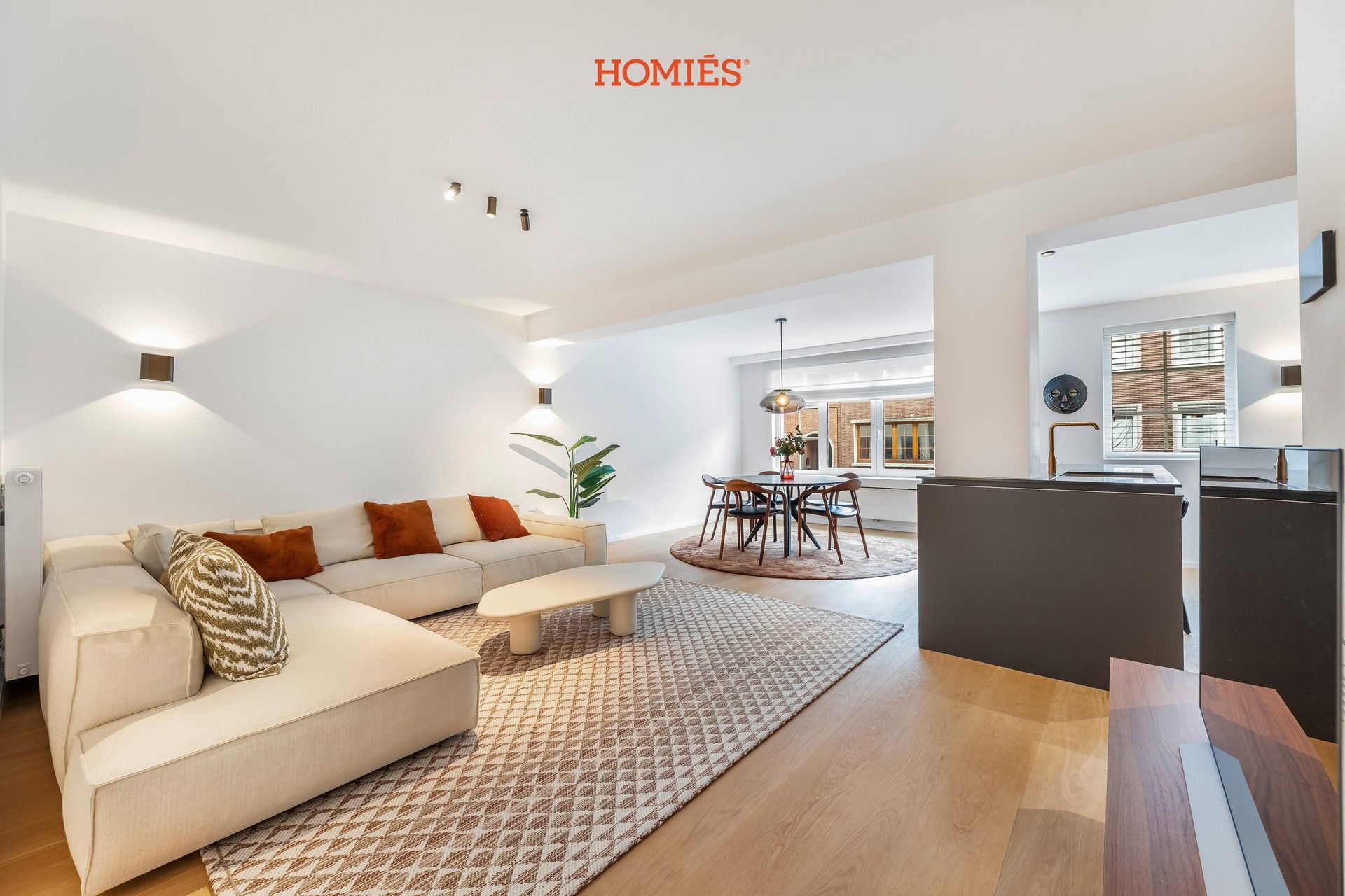 Top-notch appartement met dubbele garagebox foto 3