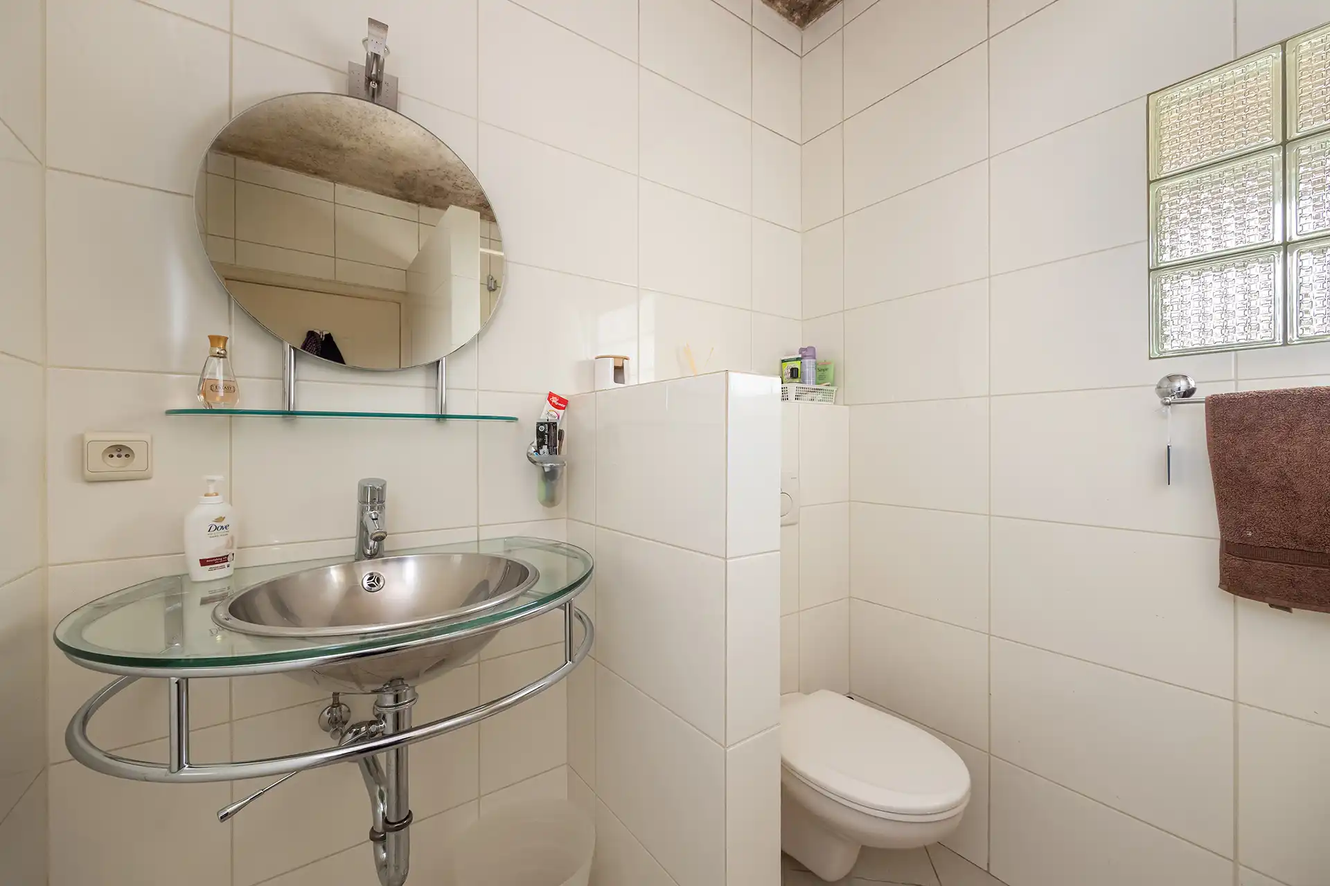Ruime villa met 4 slpk's en 3 badkamers op toplocatie foto 27
