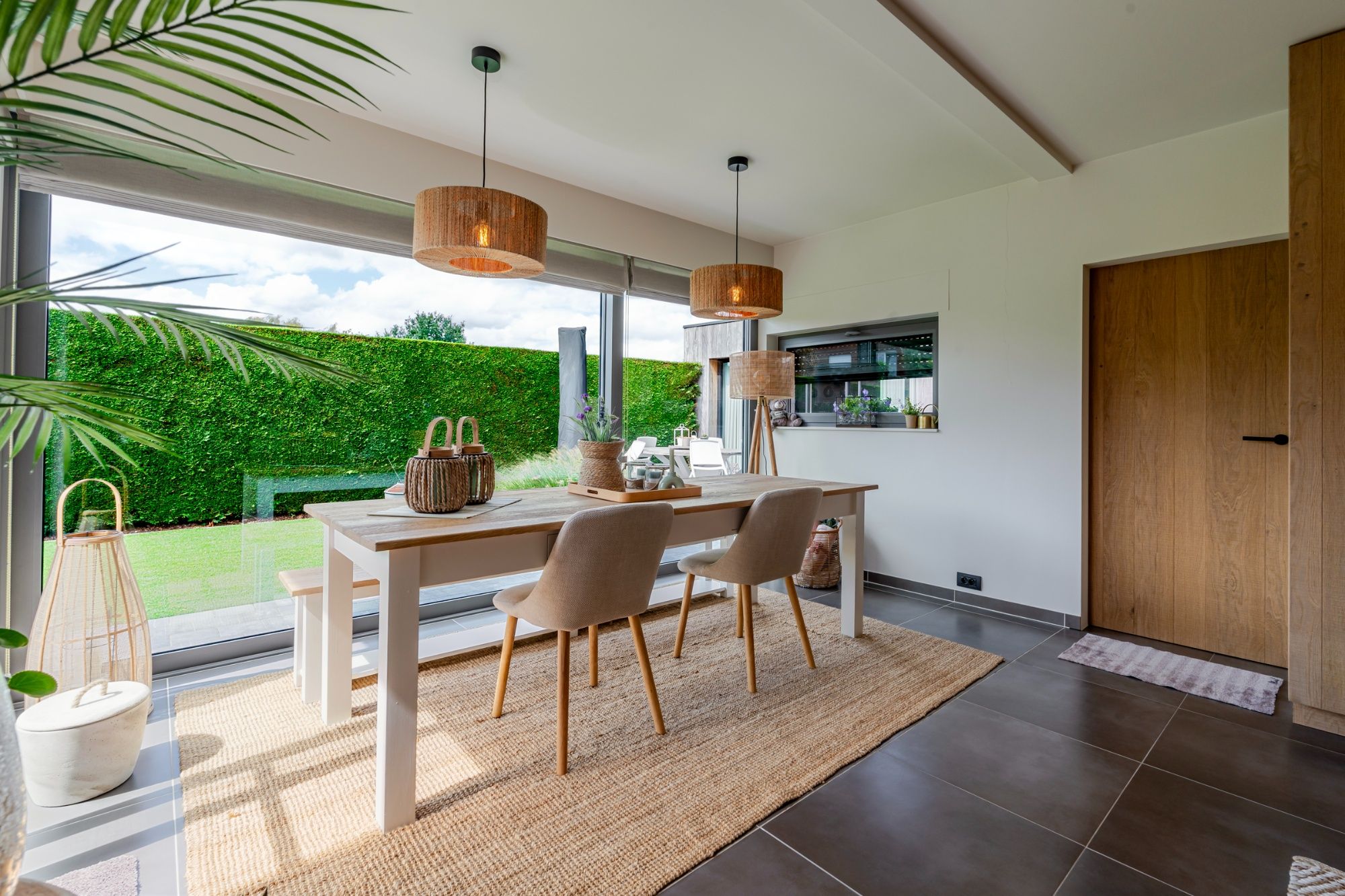 BEZOEKMOMENT ZATERDAG 30/08 VAN 11U TOT 13U | Eigentijdse high end villa met tuin, ruim terras & dubbele garage foto 8