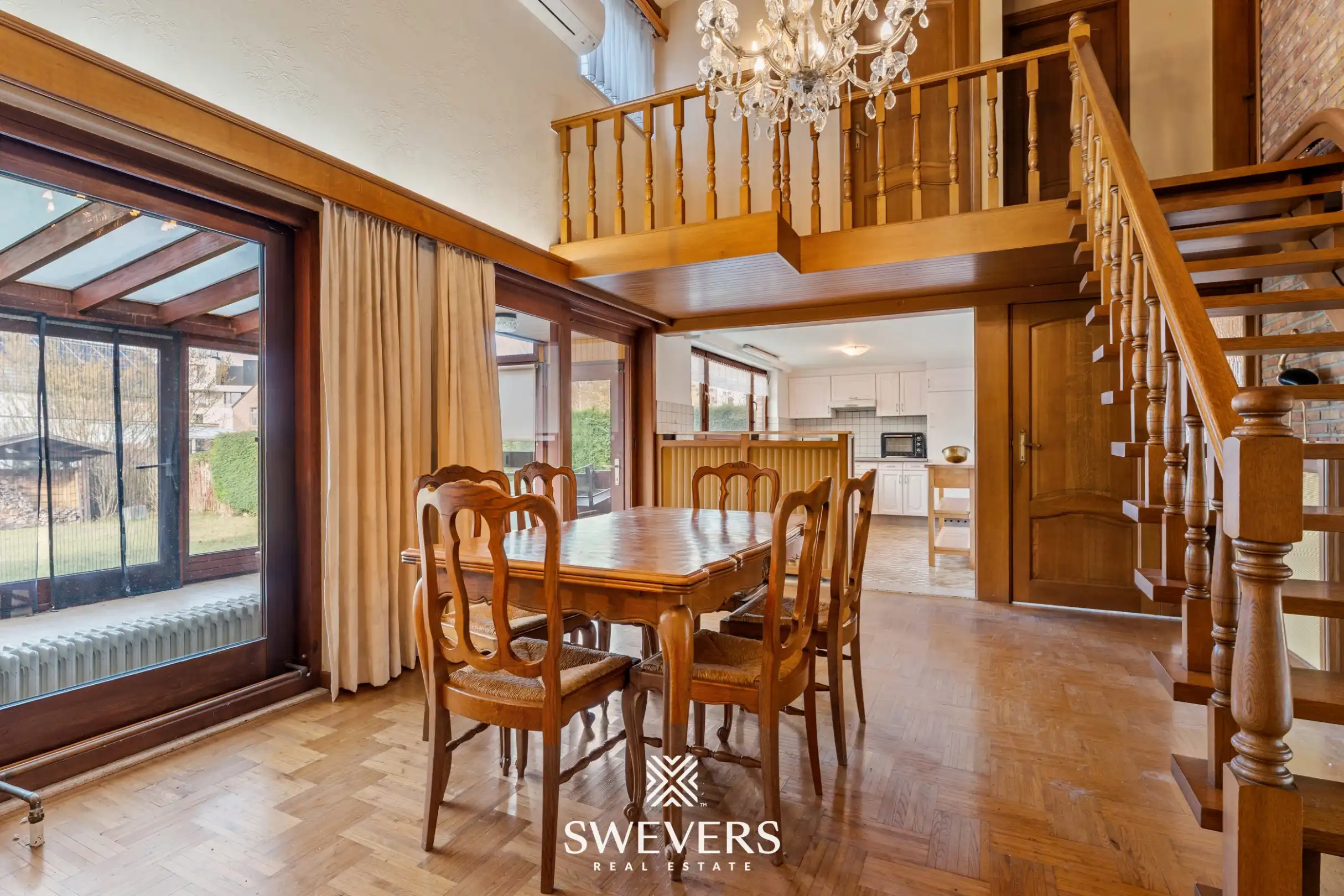 Ruime open bebouwing met inpandige garage en mooie tuin nabij het centrum van Hasselt foto 6