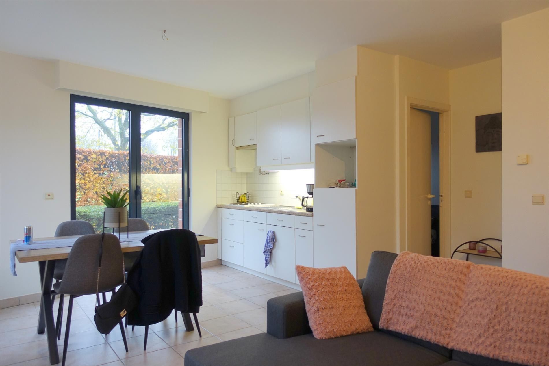 Gezellig appartement met zonnige tuin foto 2