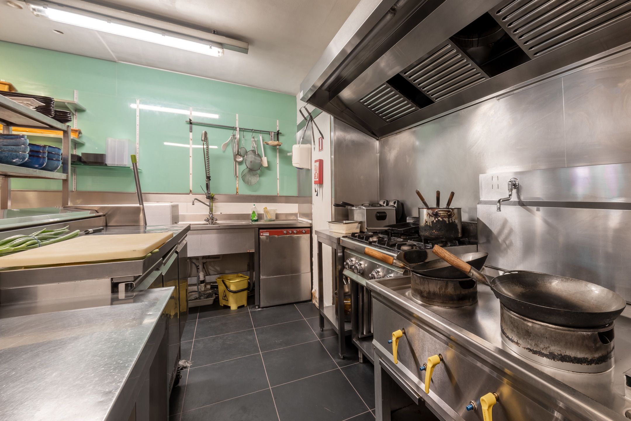 Top gelegen horecapand in de Empire Center Diamantwijk foto 9