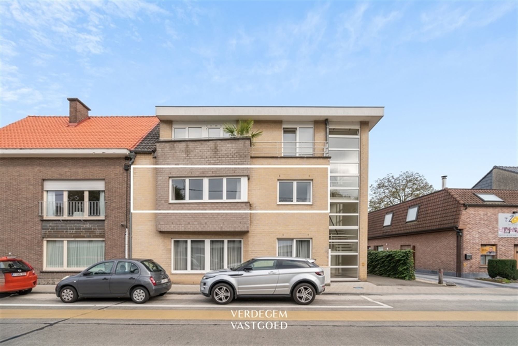 Instapklaar en energiezuinig appartement met 2 slaapkamers, groot terras en garage foto 17