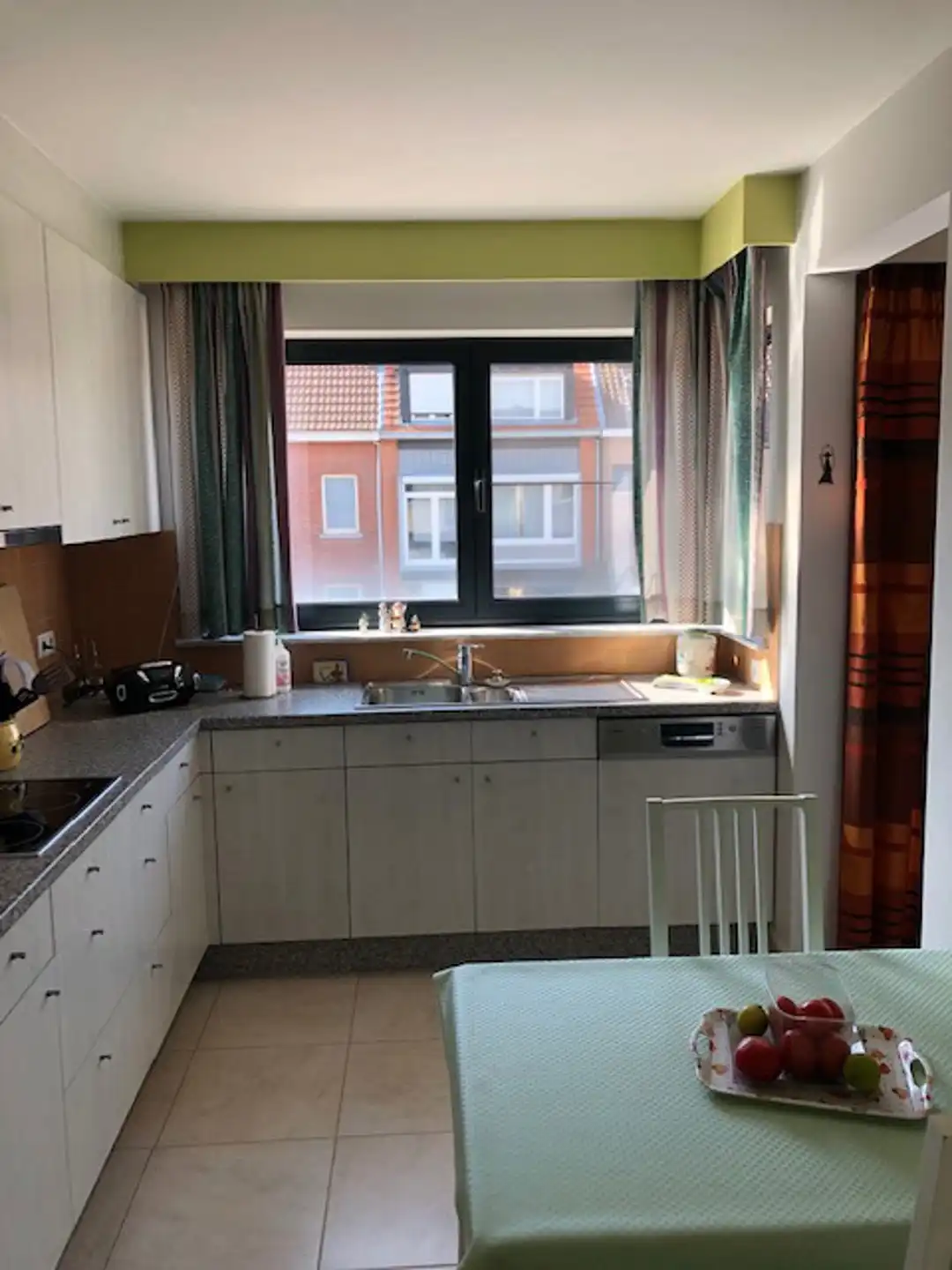Instapklaar appartement met garagebox foto 9
