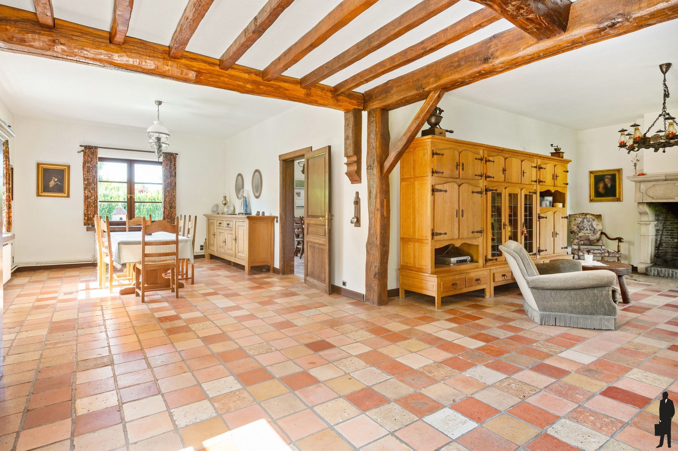 Riante hoeve met bijgebouw foto 10