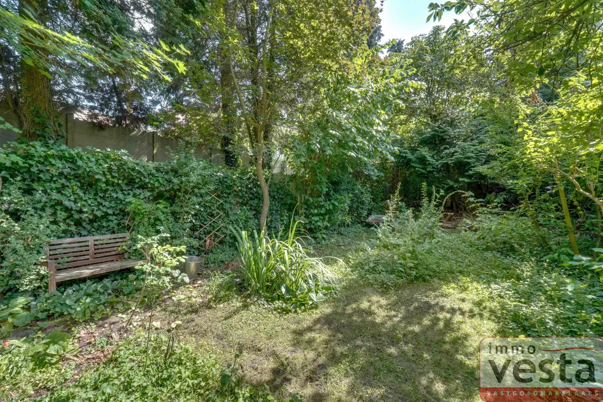 Statige herenwoning aan de stadsrand foto 29