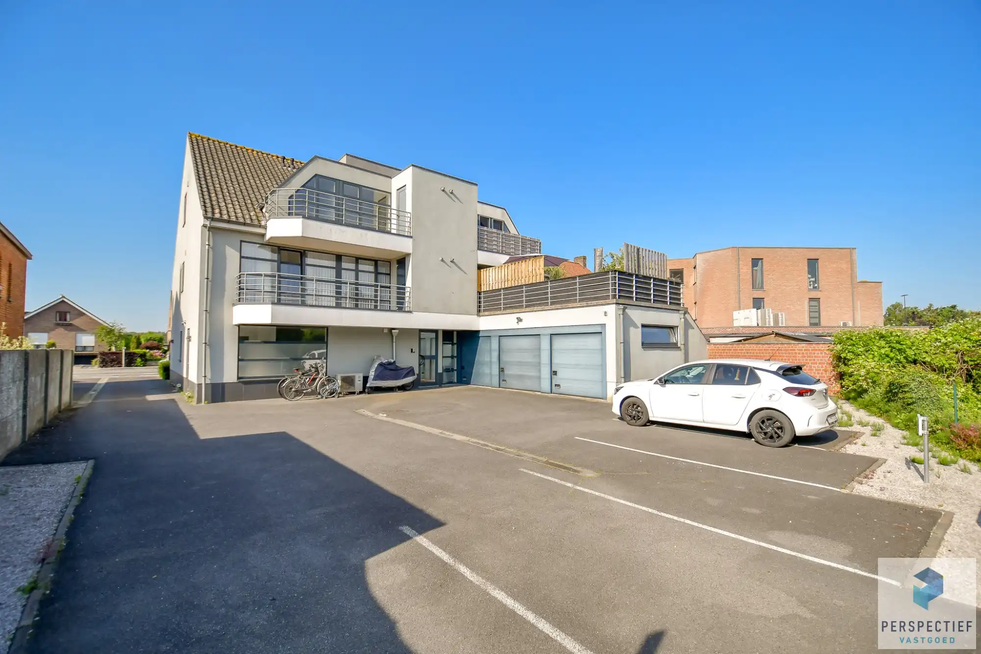 Goed gelegen appartement met 2 slpk - 2 terrassen & autostaanplaats foto 16