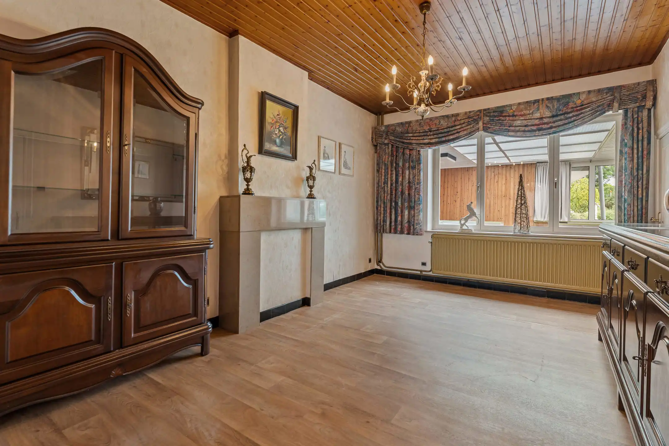 Charmante woning met inpandige garage te Valmeer. foto 8
