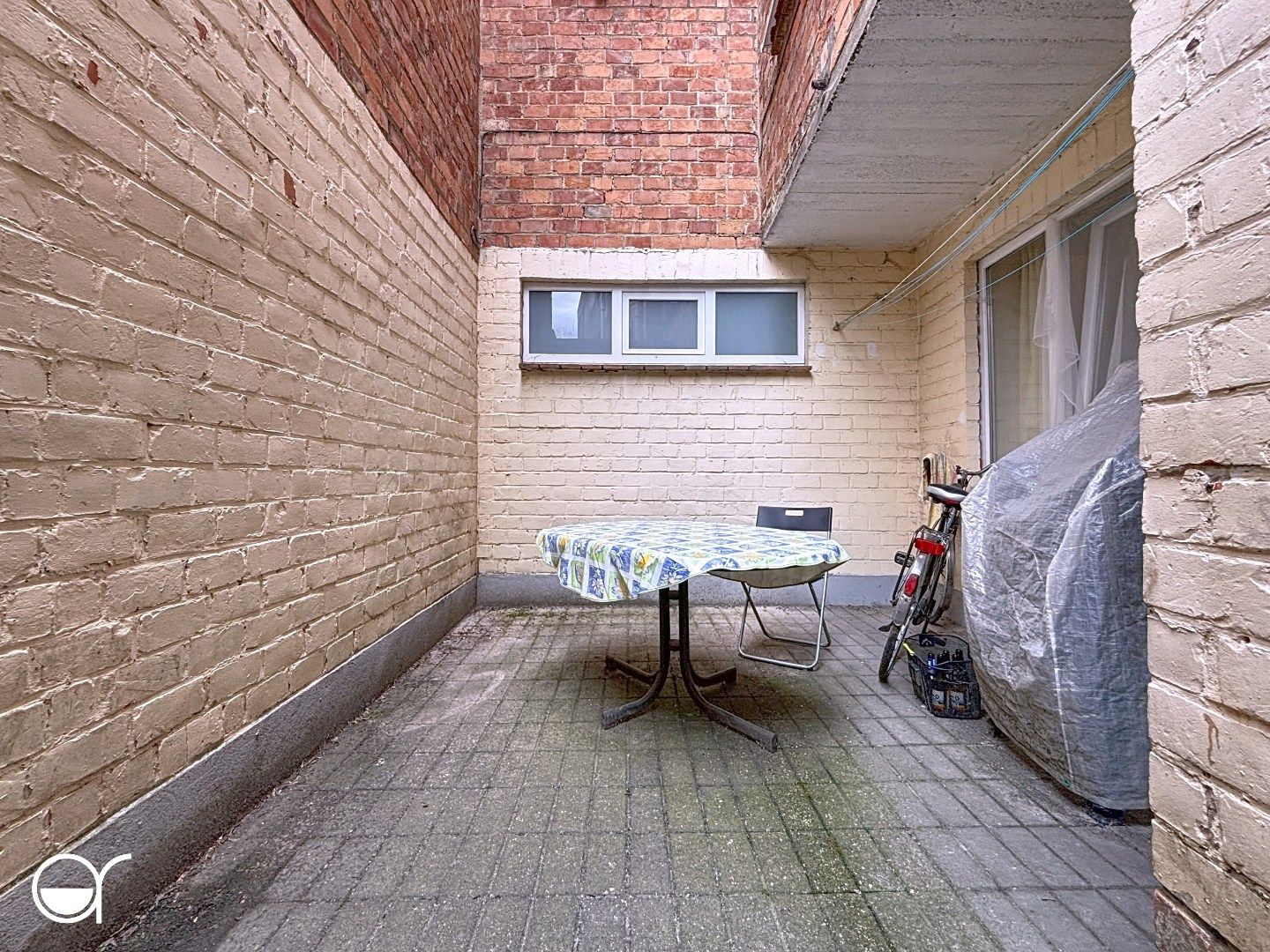 Gelijkvloers appartement met koer op gegeerde locatie foto 12