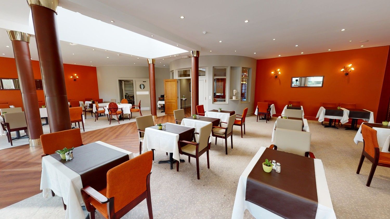 Ruim, gerenoveerd appartement met (hotel)diensten nabij Gent te koop! foto 10