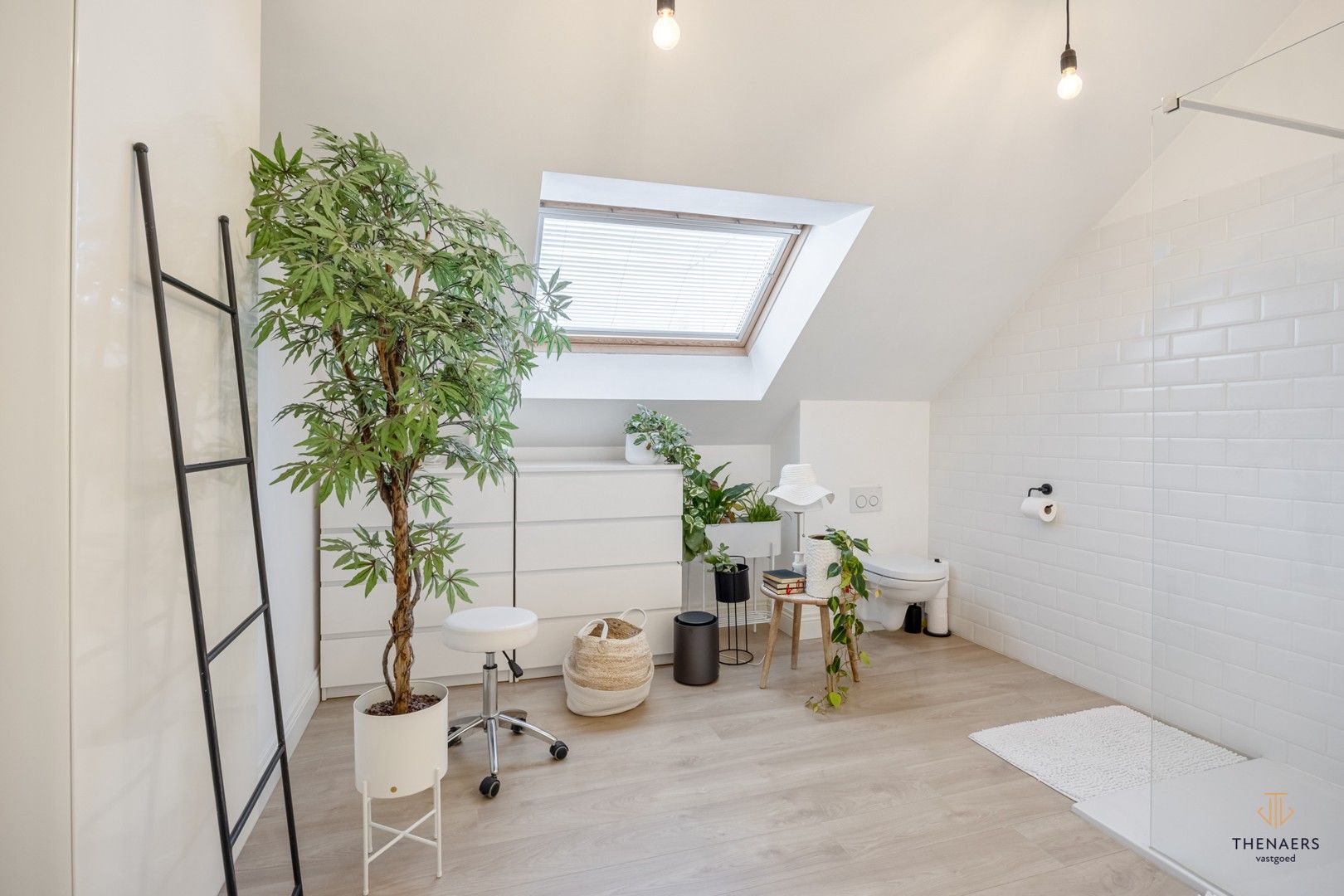 Prachtige stadswoning met vier slaapkamers in hartje Sint-Truiden. foto 31