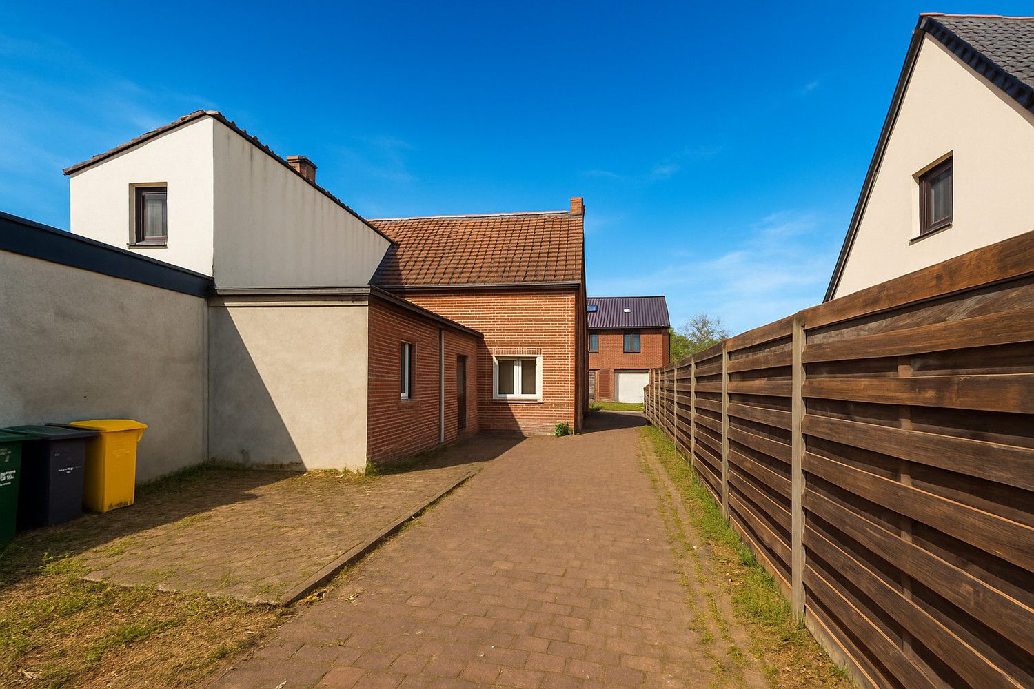 TE RENOVEREN HOB MET 2 SLK, GARAGE EN TUIN! foto 11