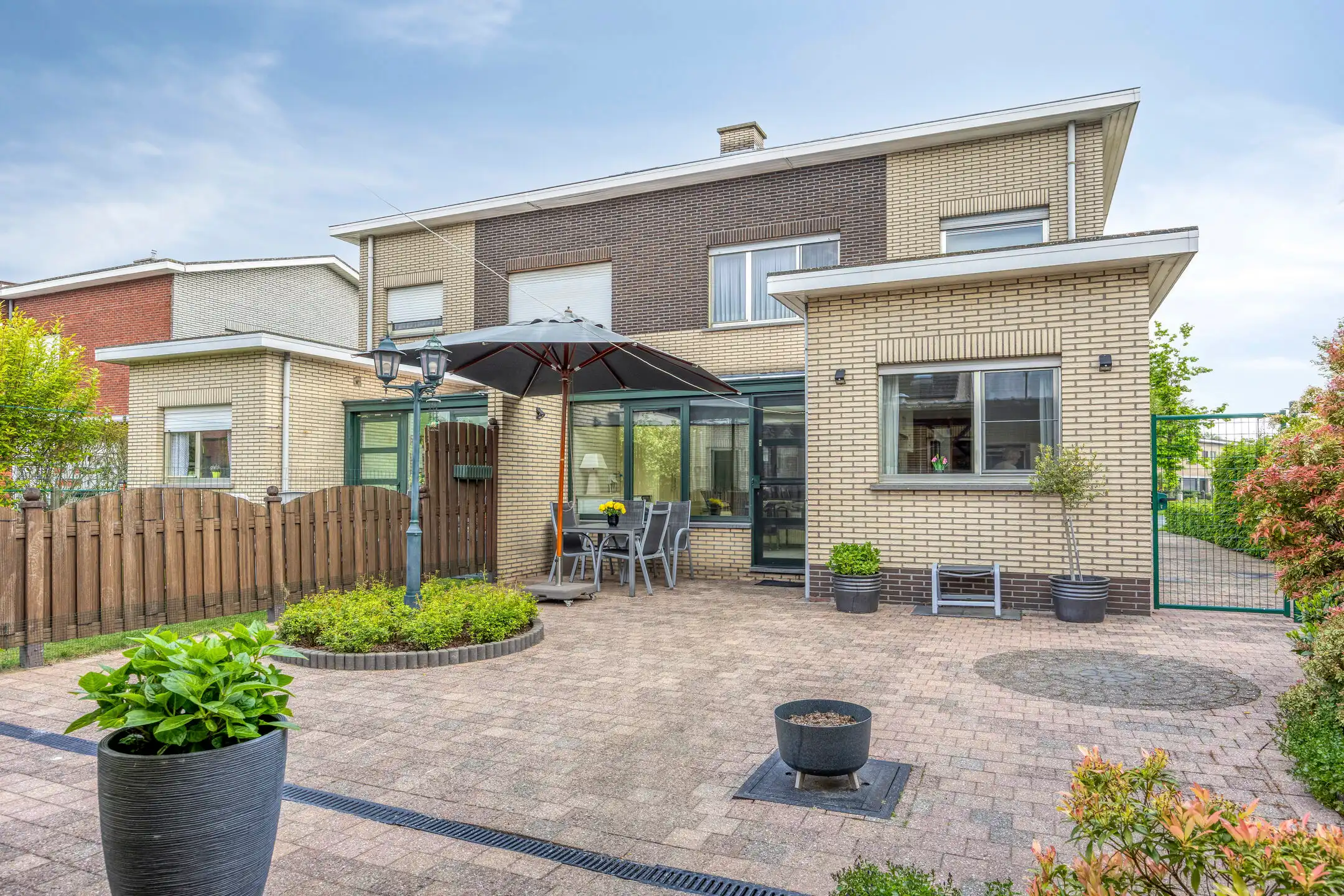 Ideale gezinswoning met 3 slaapkamers en dubbele garage foto 25