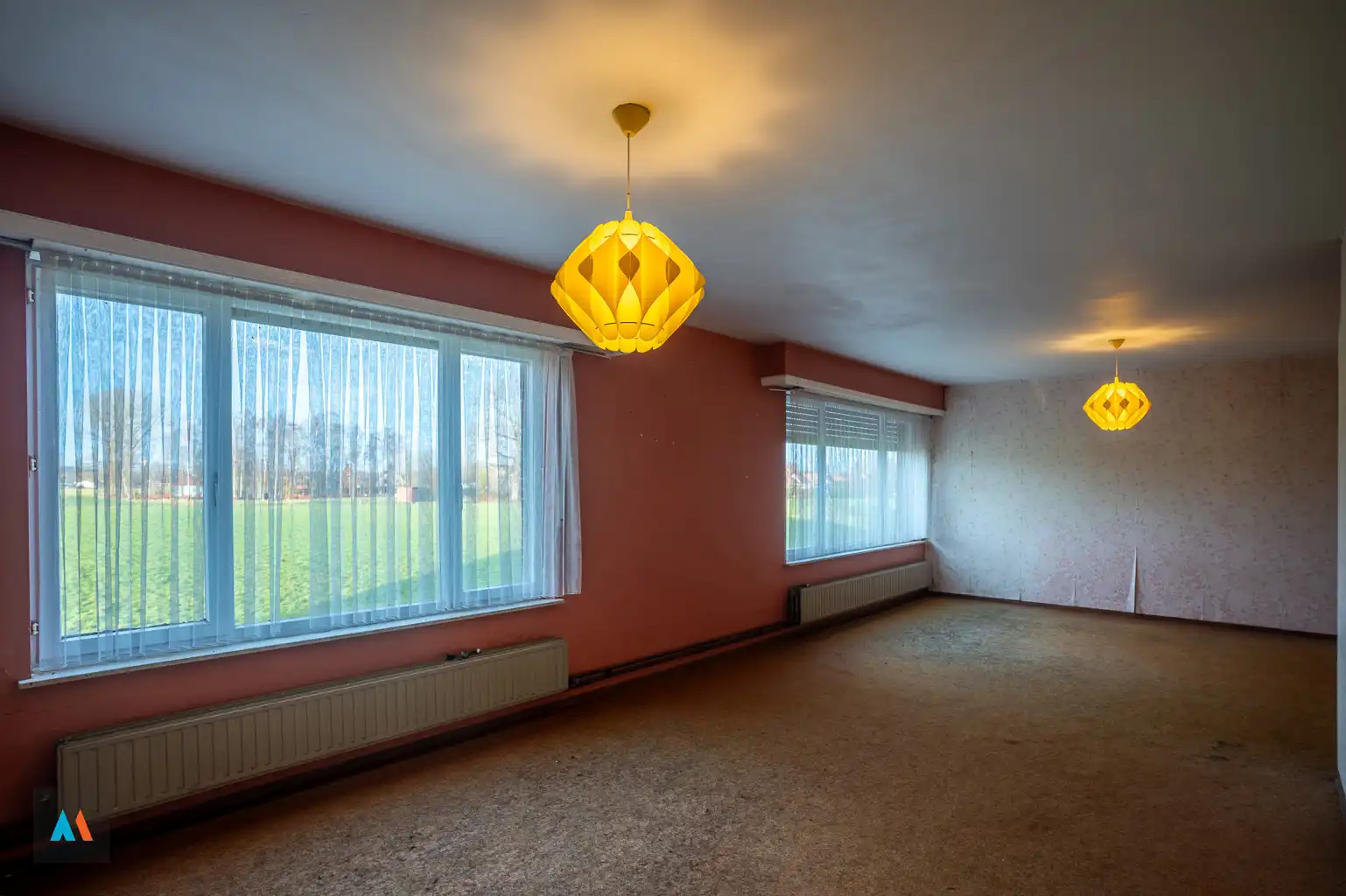 Boerderij met stallen op 1 ha foto 16