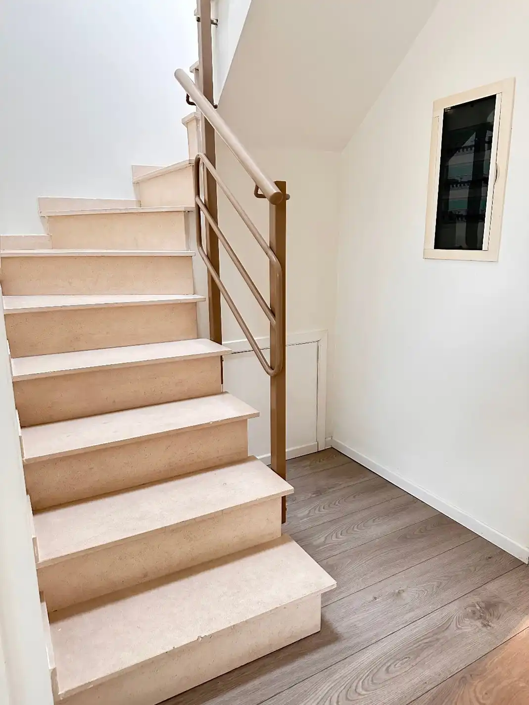 Duplex-appartement met 2 slaapkamers en 1 autostandplaats in Lanaken centrum  !  foto 14