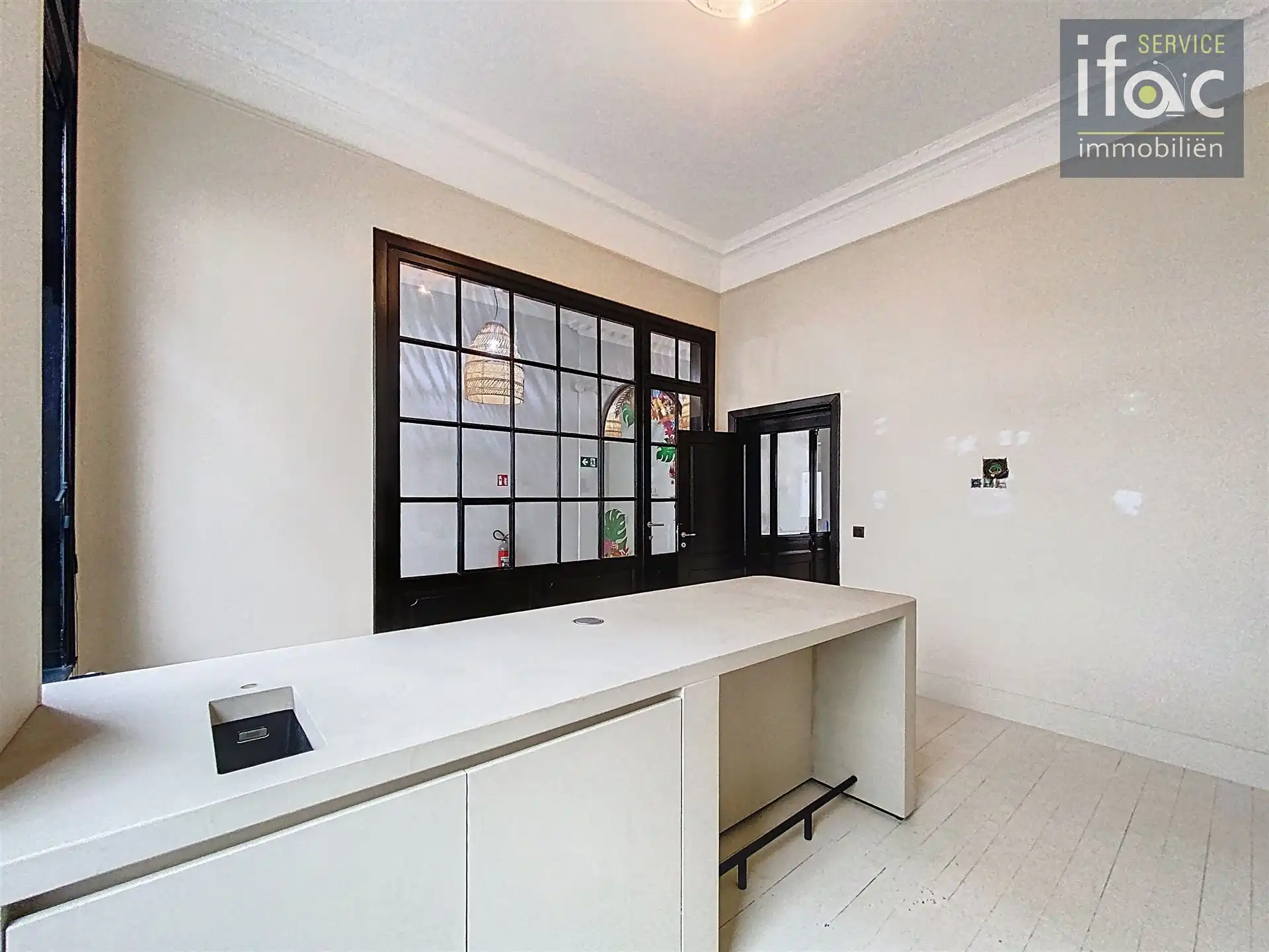 Commerciële ruimte op toplocatie foto 2