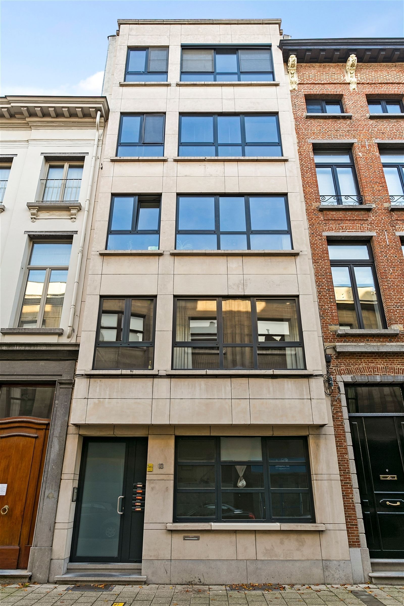 Gelijkvloers appartement met 2 slaapkamers op het Zuid met terras. foto 18