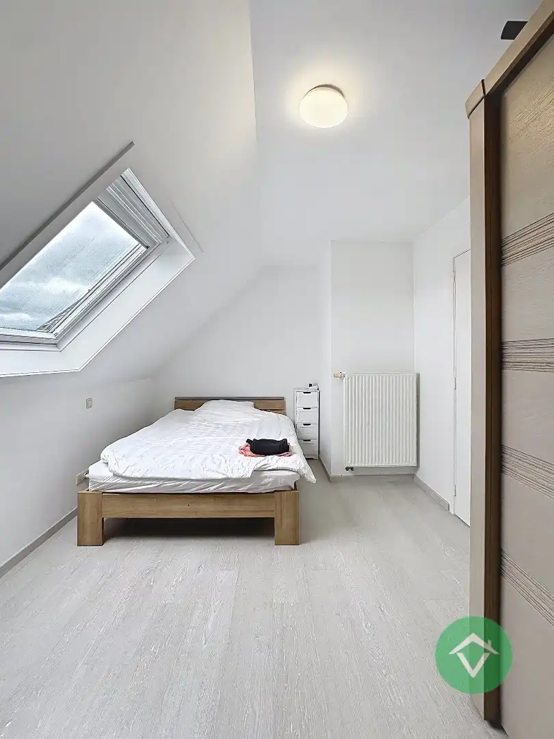 Instapklaar appartement met 4 slaapkamers en 2 badkamers in centrum Gistel foto 24