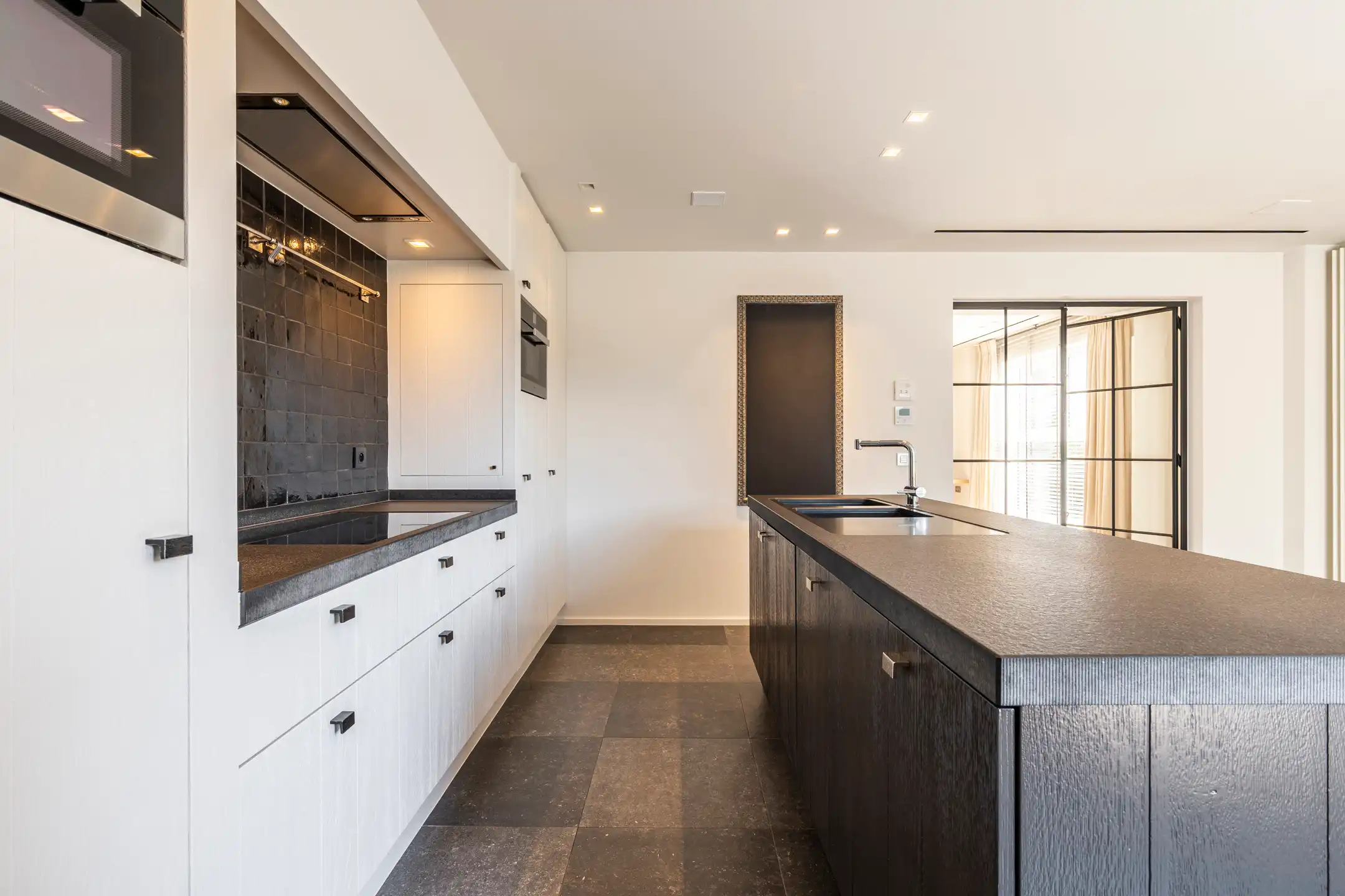 Luxueus 3 slpk appartement met onderliggende handelsruimte foto 11