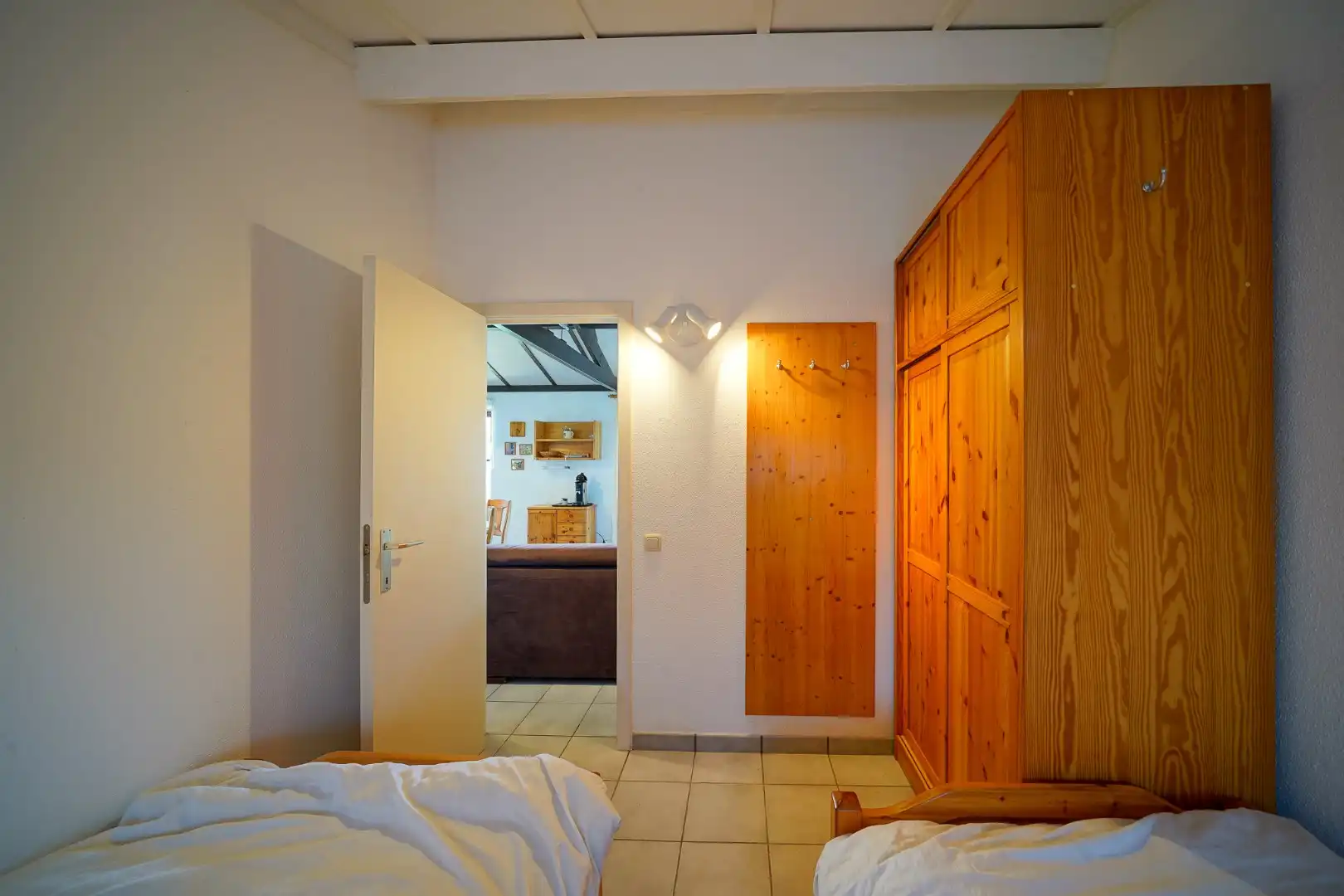 Instapklare vakantiewoning met zonnige tuin en 2 slaapkamers foto 11