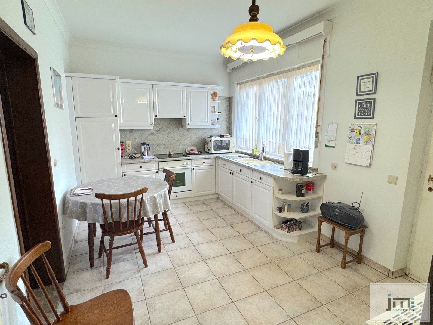 Ruime woning met mogelijkheden foto 5