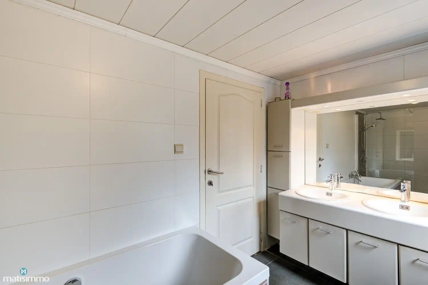 GOED ONDERHOUDEN GEZINSWONING MET 3 RUIME SLAAPKAMERS OP EEN RUIM PERCEEL VAN 9A 21CA foto 17