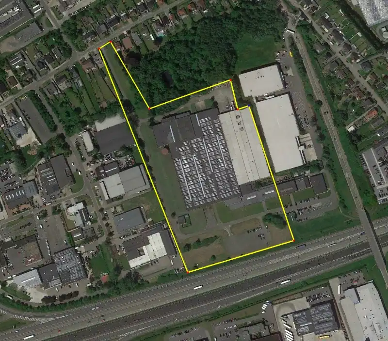 Magazijn met kantoren te huur foto {{pictureIndex}}